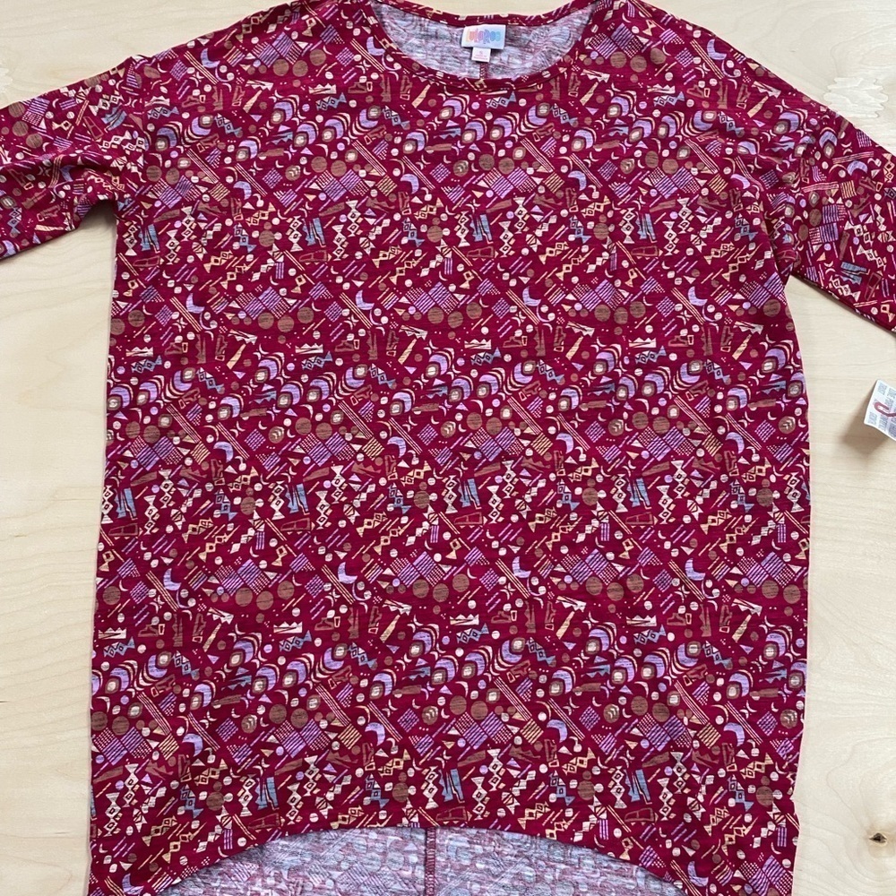 Lularoe Irma Blouse size small (CT)